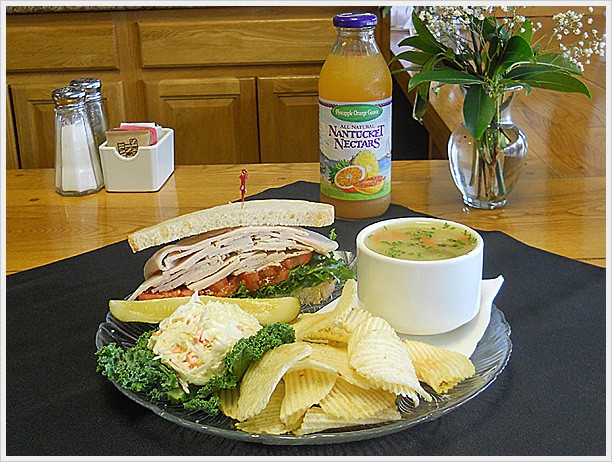 DSCN5082.600x450.halfsandwich&soup.wborder